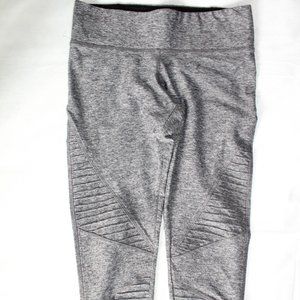 Pink Victoria Secret Ultimate Women's Heather Gray Capri Leggings ~XS~ 11100516